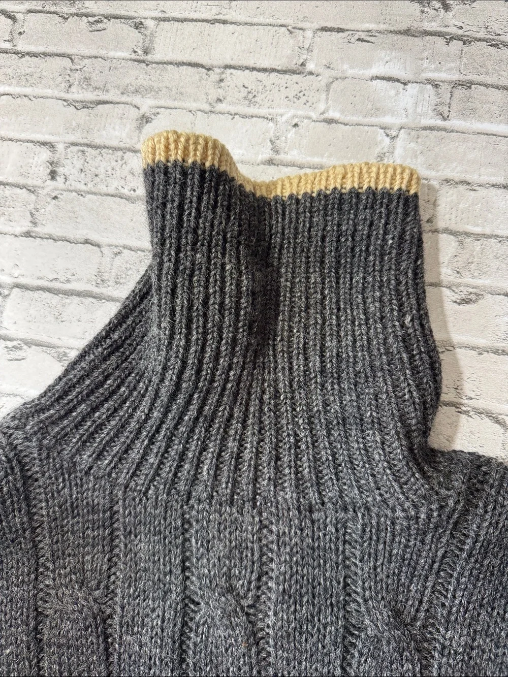 VINTAGE J. Crew L blue grey colorblock 100% wool turtleneck cable knit sweater